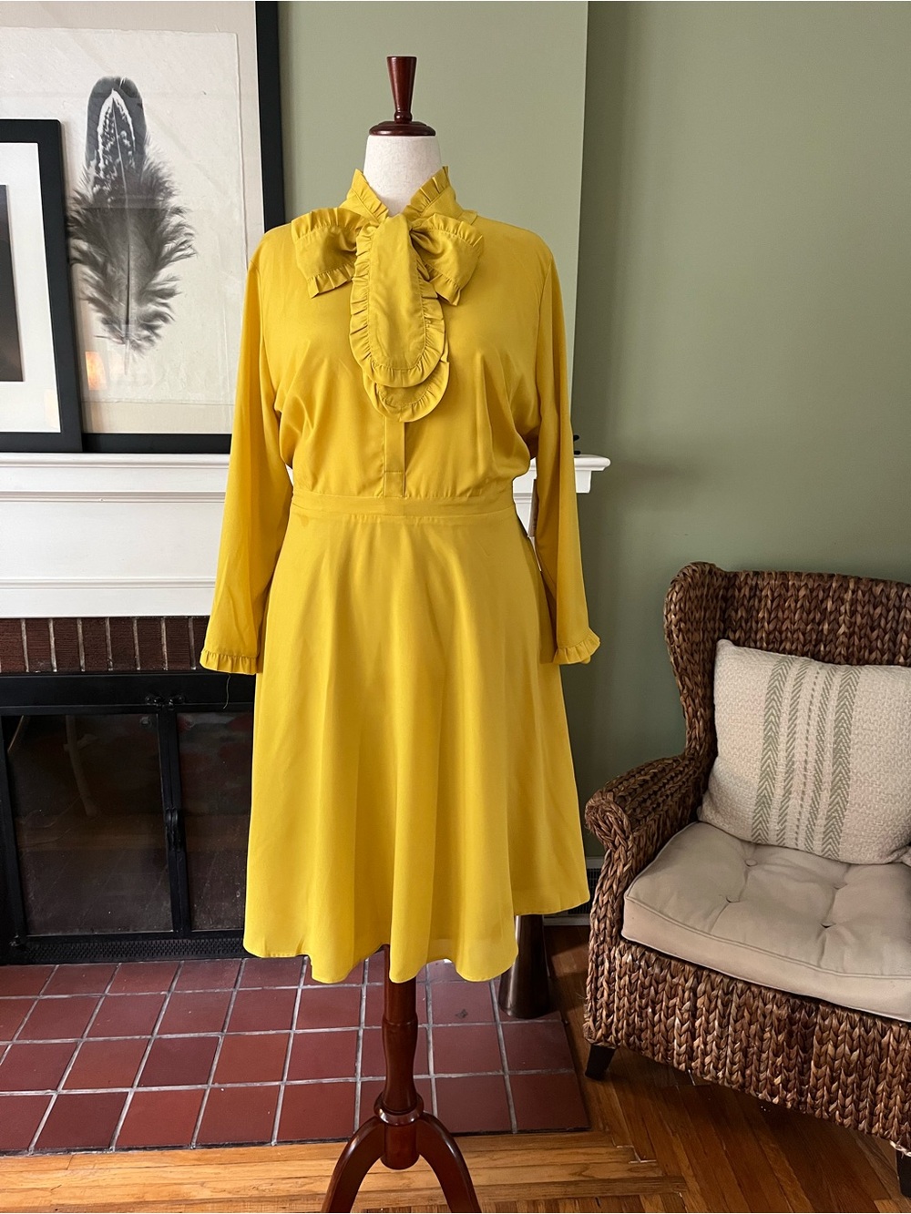 ELOQUII Studio Golden Mustard Ruffle Tie-Neck Dress | NWT | Size 20 - Picture 1 of 11